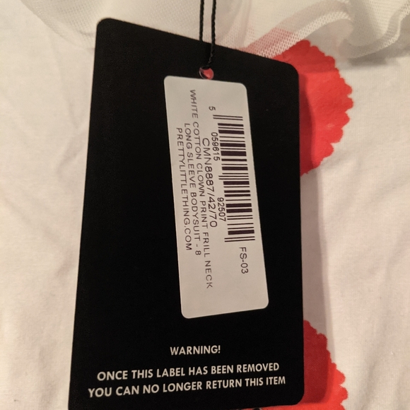 PRETTYLITTLETHING 🤡 print long sleeve bodysuit - Picture 5 of 7